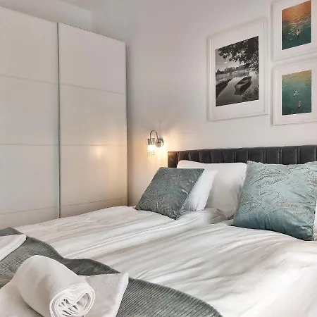 Linden 104 - Adults Only Appartement Mosonmagyaróvár