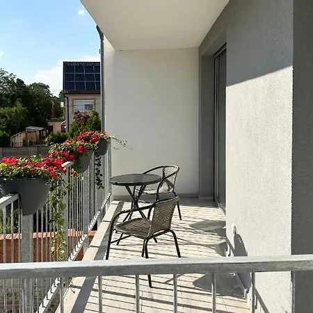 Linden 104 - Adults Only *